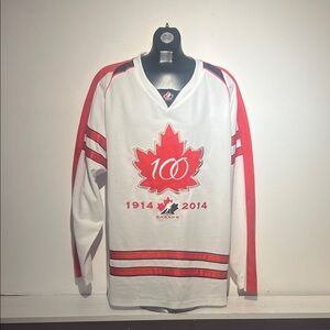 GOGO White and Red Sports Jersey